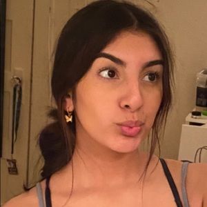 Meet your Posher, Alejandra